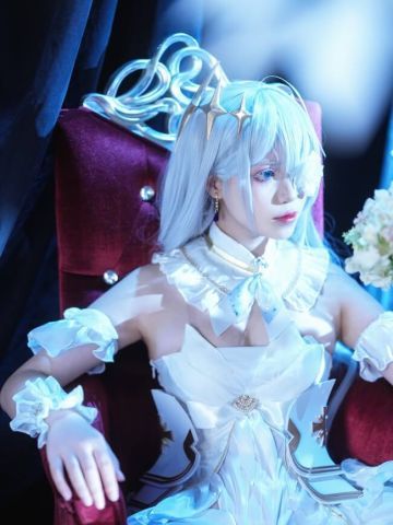 碧蓝航线埃姆登cosplay白丝正片