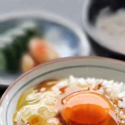 [181208]沉迷美食的日更女生头像(1)