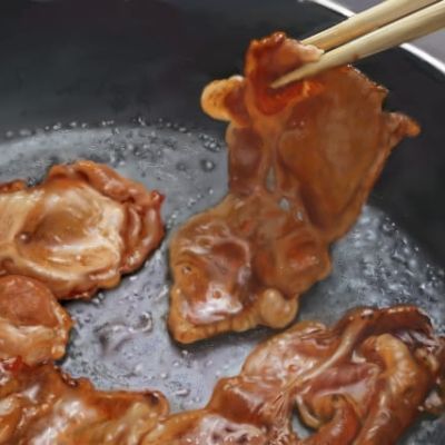 [181208]沉迷美食的日更女生头像(1)