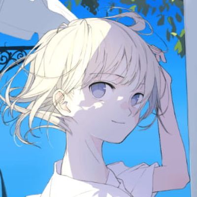 动漫女头女生金发头像