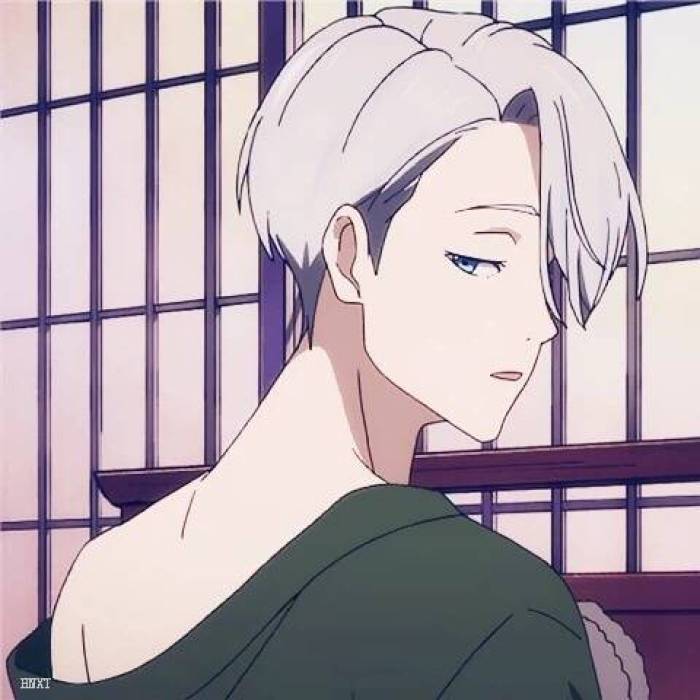 男生基佬一左一右冷酷