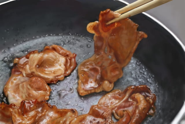 [181208]沉迷美食的日更女生头像(1)