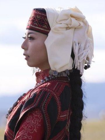 为了高还原COS 《少女新娘物语》粉丝远赴蒙古拍摄