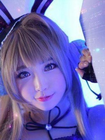 兔耳搭配蓬蓬裙 螺旋猫萌妹COS南小鸟