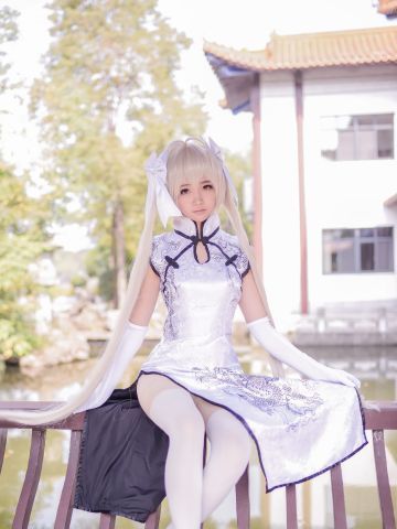 【授权】夏天来了！穹妹的旗袍COS：这腿我玩一年！