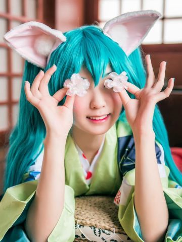 初音未来 动物学院cos 一只懒散的猫咪