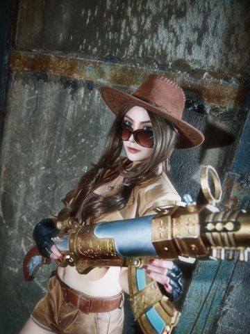 【授权】英雄联盟 凯特琳 古墓丽影皮肤COS