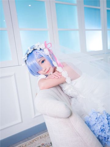 萌妹与伪娘的演绎，从零开始的异世界COS集