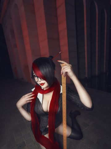 英雄联盟 无双剑姬菲奥娜女校长cosplay