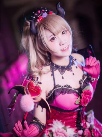 小恶魔觉醒南小鸟COS 准备好被吃掉了吗？