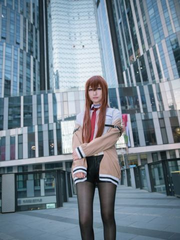 生日快乐克里斯蒂娜！