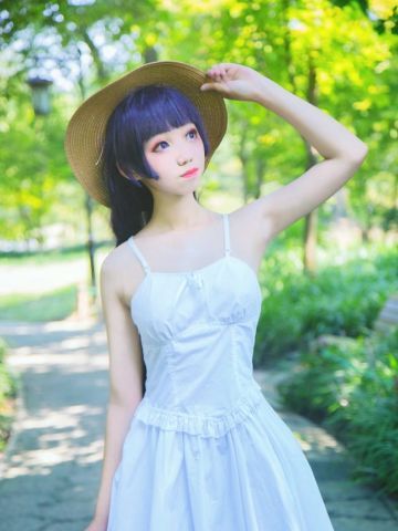 cos正片 黑猫白裙