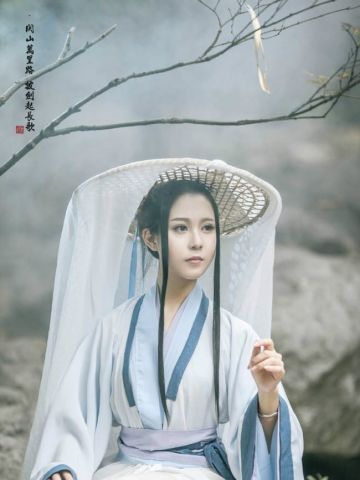 【长歌行】关山万里路，拔剑起长歌