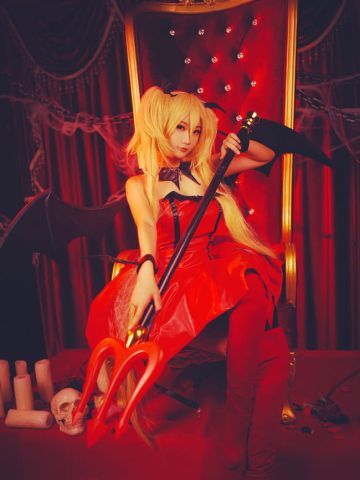 守护甜心 月咏歌呗恶魔变身cosplay