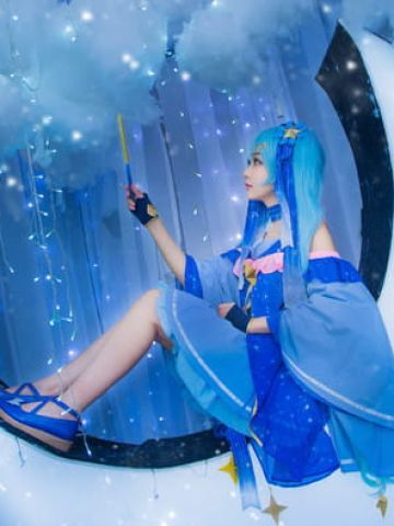 初音未来 星与雪的公主 cosplay