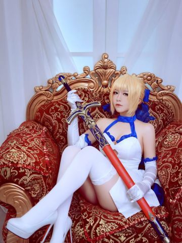 Fate Stay Night Saber蓝百合cosplay图片
