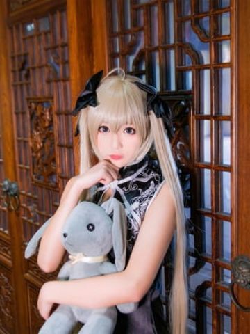 缘之空 穹妹黑旗袍 cosplay