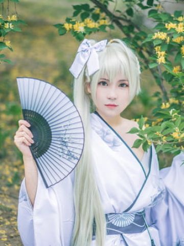 神户园花开烂漫 可惜我那天去遇到下雨 缘之空 穹妹 cosplay