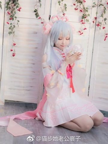 洛天依 宅舞 哀子 cosplay