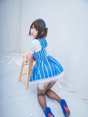 路人女主的养成方法 黑丝 女仆 cosplay