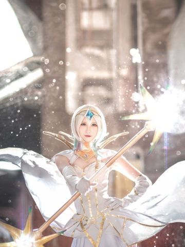 英雄联盟 关辉女郎拉克丝 大元素使 cosplay