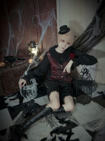 【Lolita】蛰伏之夜