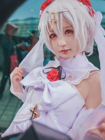 理想乡场照德莉莎月下初拥