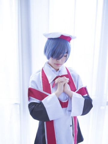 黑执事夏尔cosplay