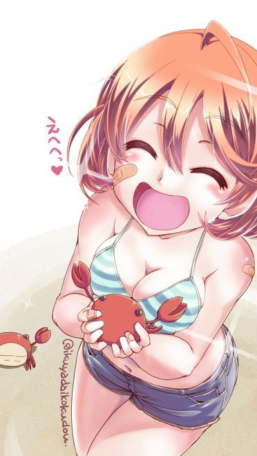 穿着短裤的动漫美少女图片