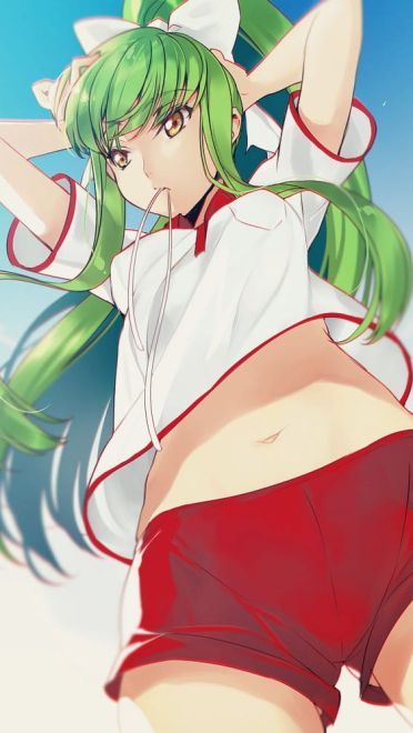 穿着短裤的动漫美少女图片