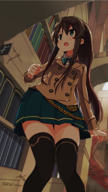 看着那穿JK制服的少女渴望的眼神