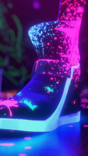 英雄联盟LOL离群之刺阿卡丽K/DA皮肤4K分辨率电脑壁纸(1)