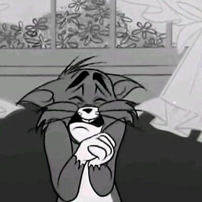 笑里全是坦荡 ​​​​卡里全是钞票 ​​​​卡通动漫qq情侣头像