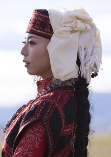 为了高还原COS 《少女新娘物语》粉丝远赴蒙古拍摄