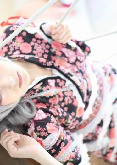 麻耶识coser日本的雪国三无少女lui 夏日清凉福利