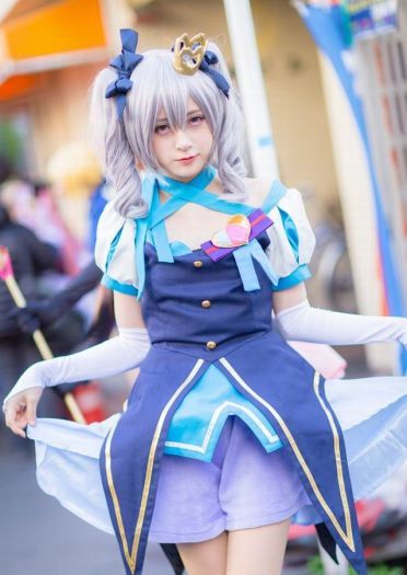 麻耶识coser日本的雪国三无少女lui 夏日清凉福利