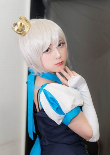 麻耶识coser日本的雪国三无少女lui 夏日清凉福利