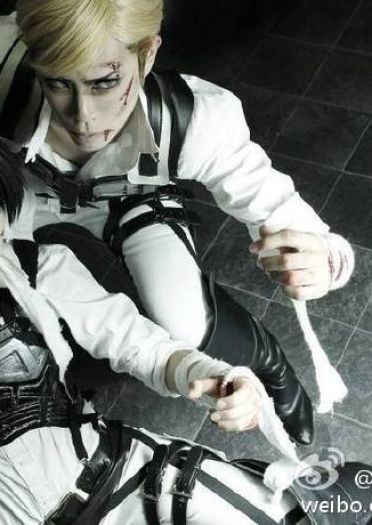 男神般的外表 来自日本的coser朔夜