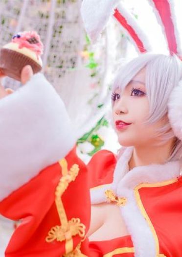 COS正片——英雄联盟之圣诞锐雯：我也要礼物