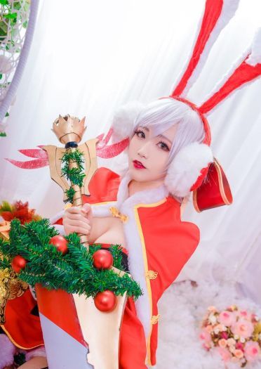 COS正片——英雄联盟之圣诞锐雯：我也要礼物