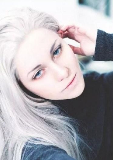 又是种族优势！冰上的尤里 维克托的COS