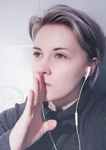 又是种族优势！冰上的尤里 维克托的COS