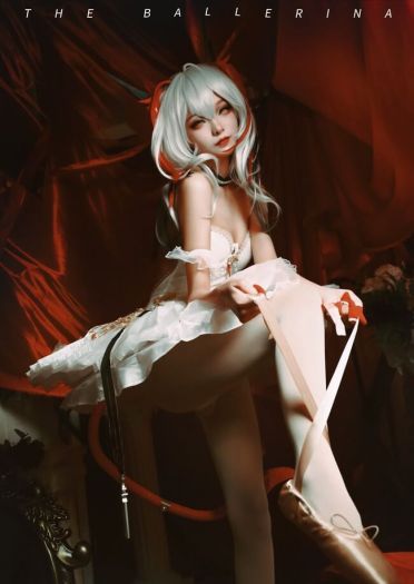 明日方舟伊内丝芭蕾cosplay