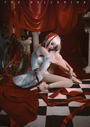 明日方舟伊内丝芭蕾cosplay