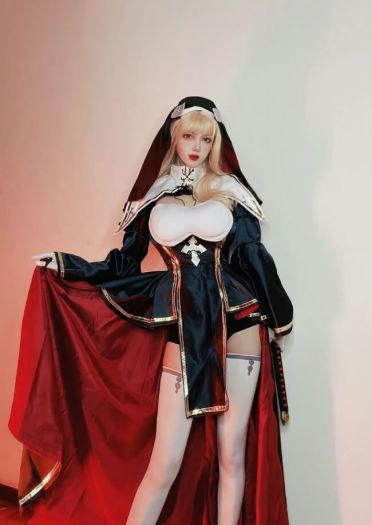修女cos 你有什么想要忏悔的吗？