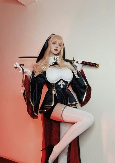 修女cos 你有什么想要忏悔的吗？