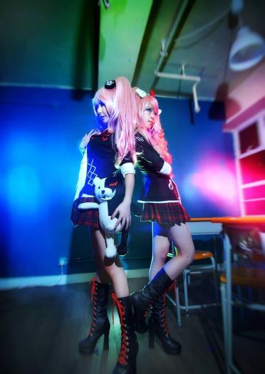 超高校级の绝望姉妹！