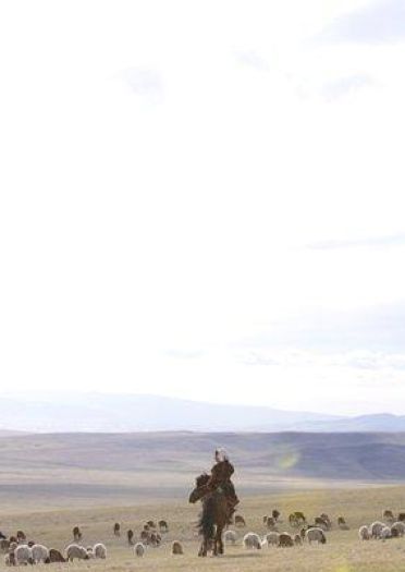 为了高还原COS 《少女新娘物语》粉丝远赴蒙古拍摄