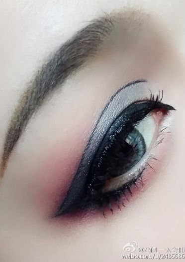 cos化妆步骤教程 唐门成女精致妆容教程