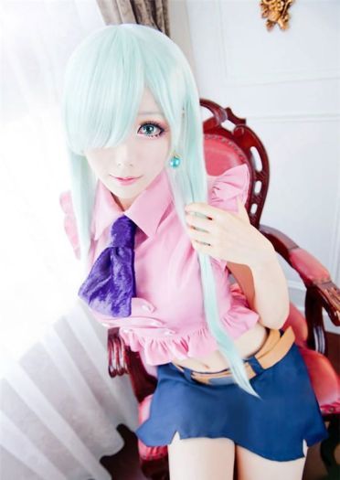 台湾的超人气coserMon❥小夢夢的作品合集